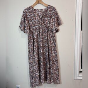 Chic Floral Maxi Dress in Blue and Brown